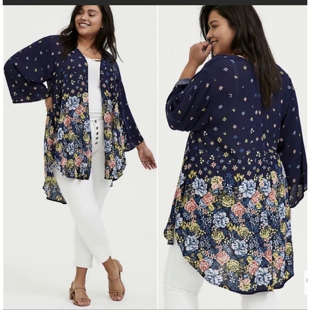 TORRID PLUS SIZE Navy Floral Kimono Front Crepe Sz 1/2